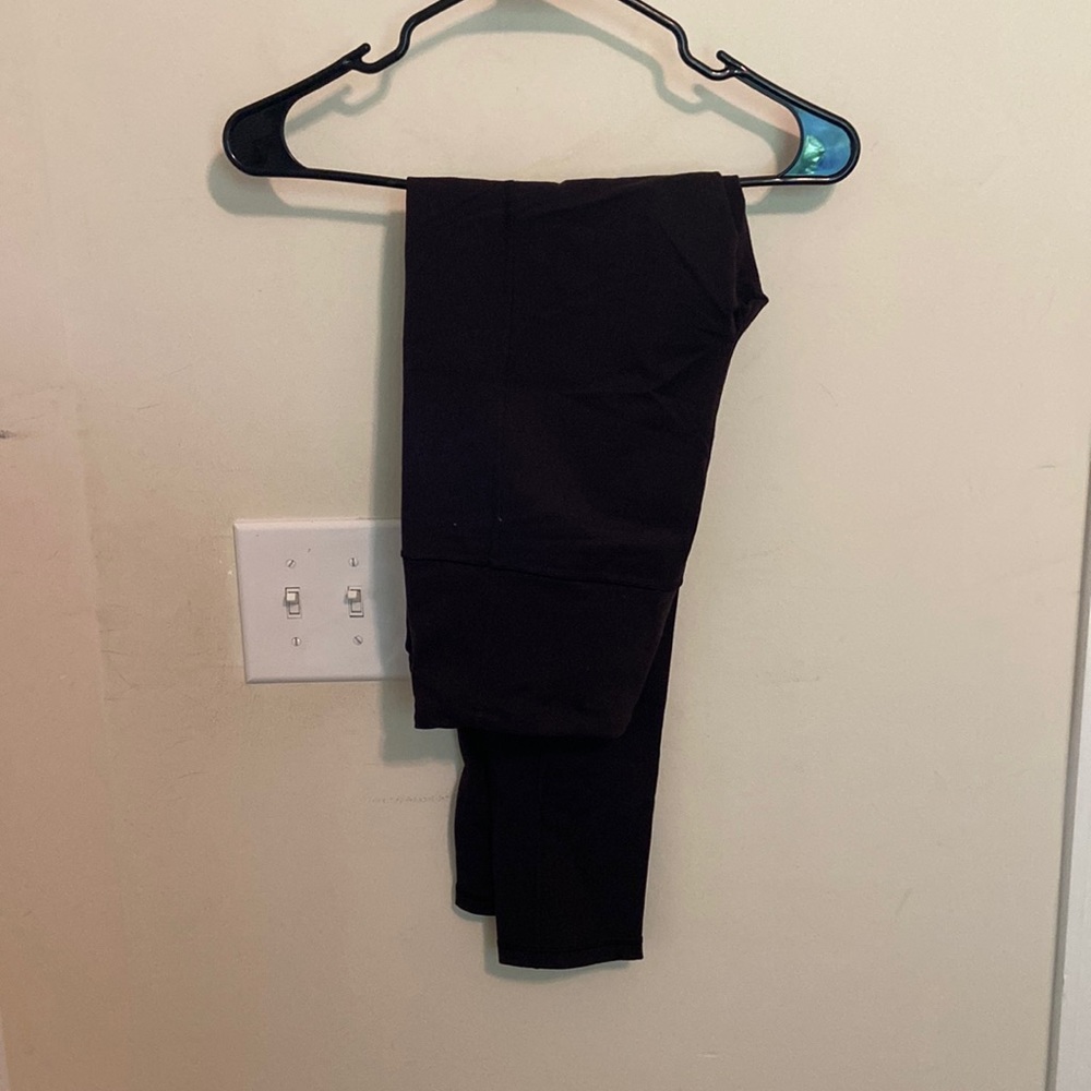 Victoria’s Secret Activewear Black Leggings Medium